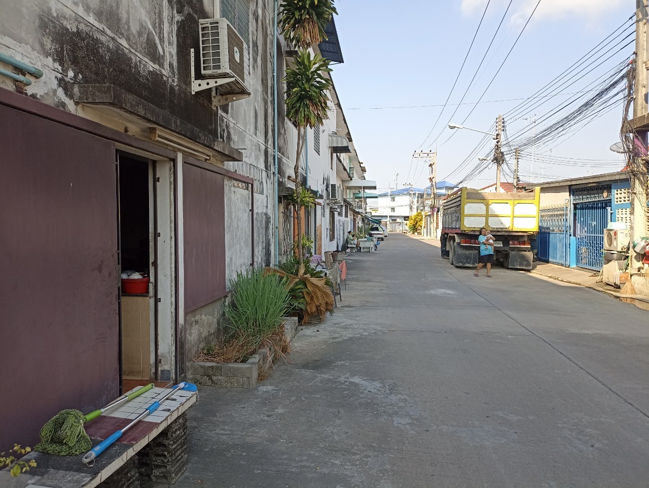 76914-ขายอาคารพาณิชย์ 2 คูหา ถนนเลี่ยงเมืองชลบุรี หนองรี ชลบุรี