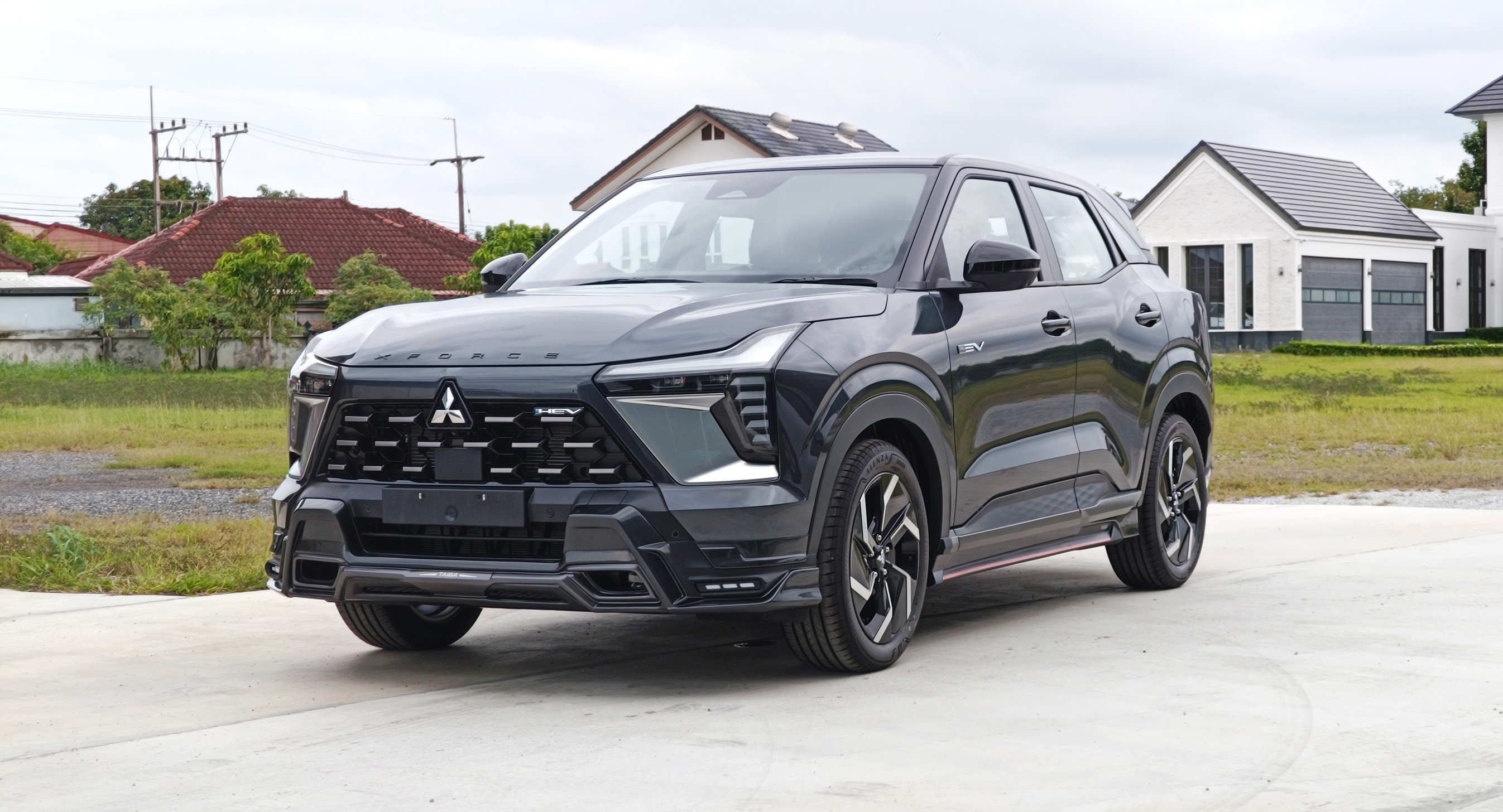 ชุดแต่งรถ-สเกิร์ต-อุปกรณ์แต่งรถ New Xforce 2025 ทรง Taiga (ไทก้า)