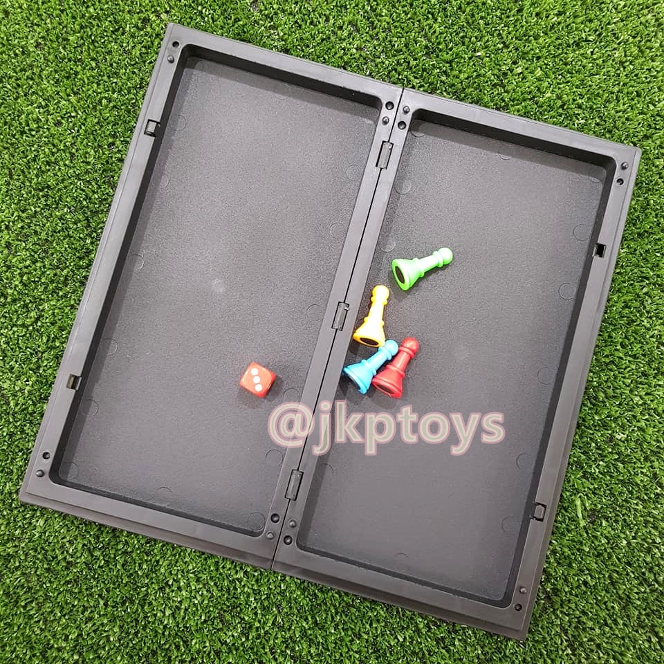 เกมบันไดงู (แม่เหล็ก) (Snake Ladders) เป็นเเม่เหล็ก กระดานพับเก็บ พกพาได้ ขนาด 30x30 ซม