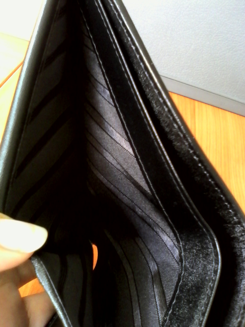 กระเป๋าหนังจระเข้แท้(หนังท้อง) สีดำ