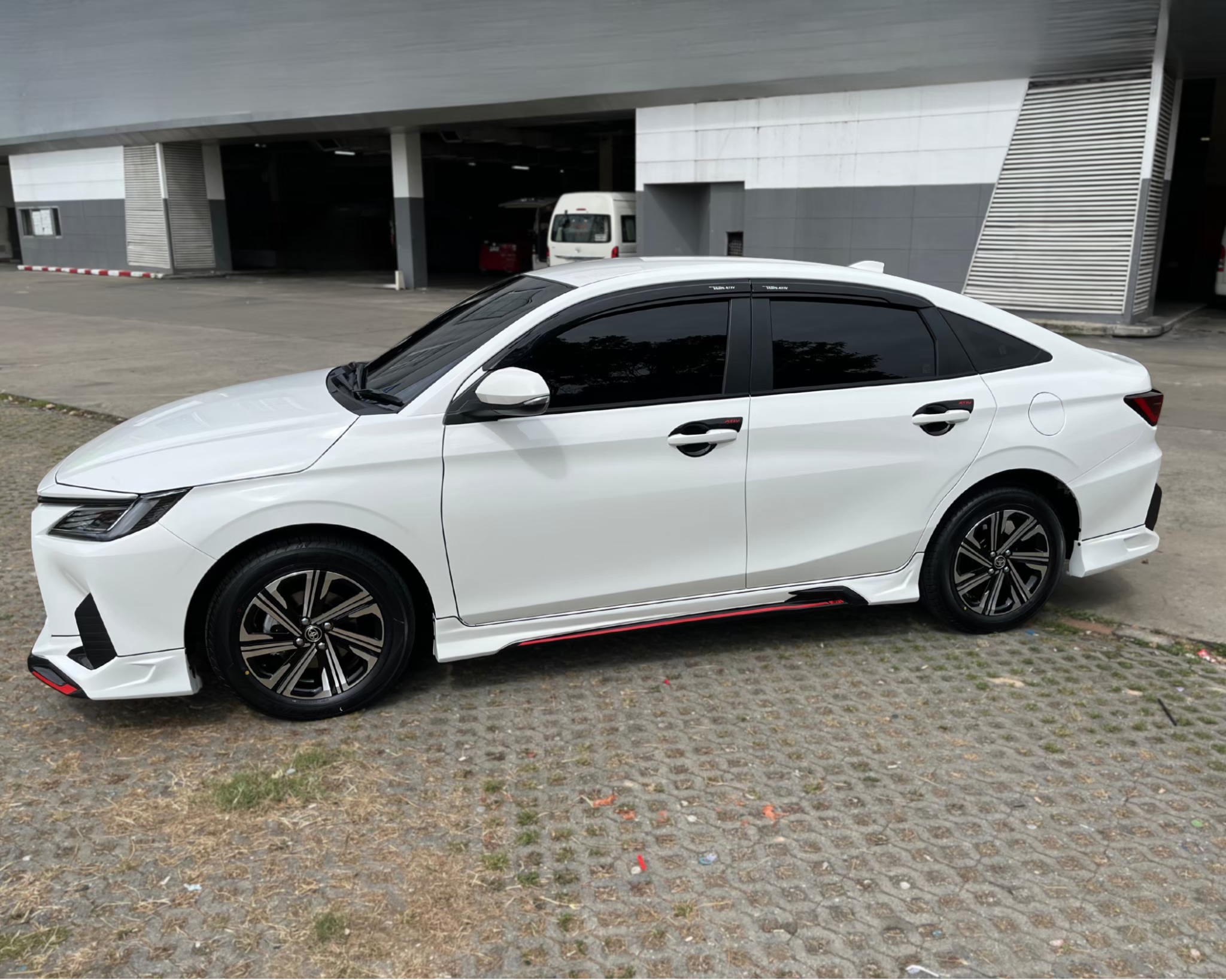 ชุดแต่งรถ-สเกิร์ต-สปอยเลอร์ Toyota New Yaris Ativ 2022 2023 2024