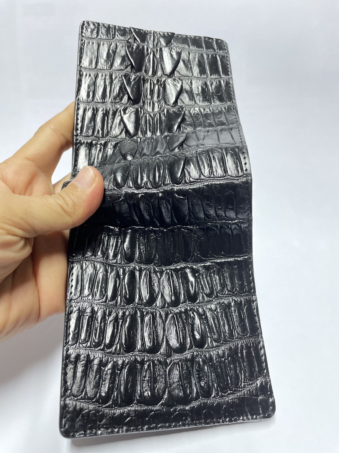 กระเป๋าหนังจระเข้แท้ (กระดูกหาง)