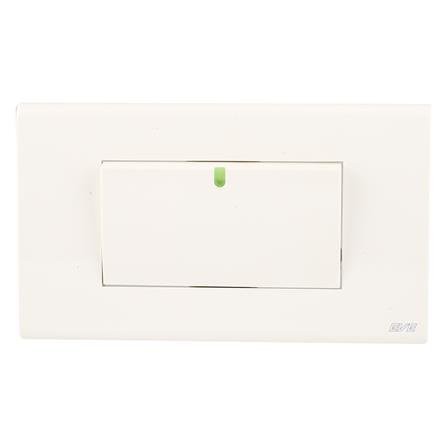 ชุดสวิตซ์ทางเดียวพร้อมหน้ากาก 3 ช่อง EVE 570023 สีขาว ทนต่อการใช้งาน