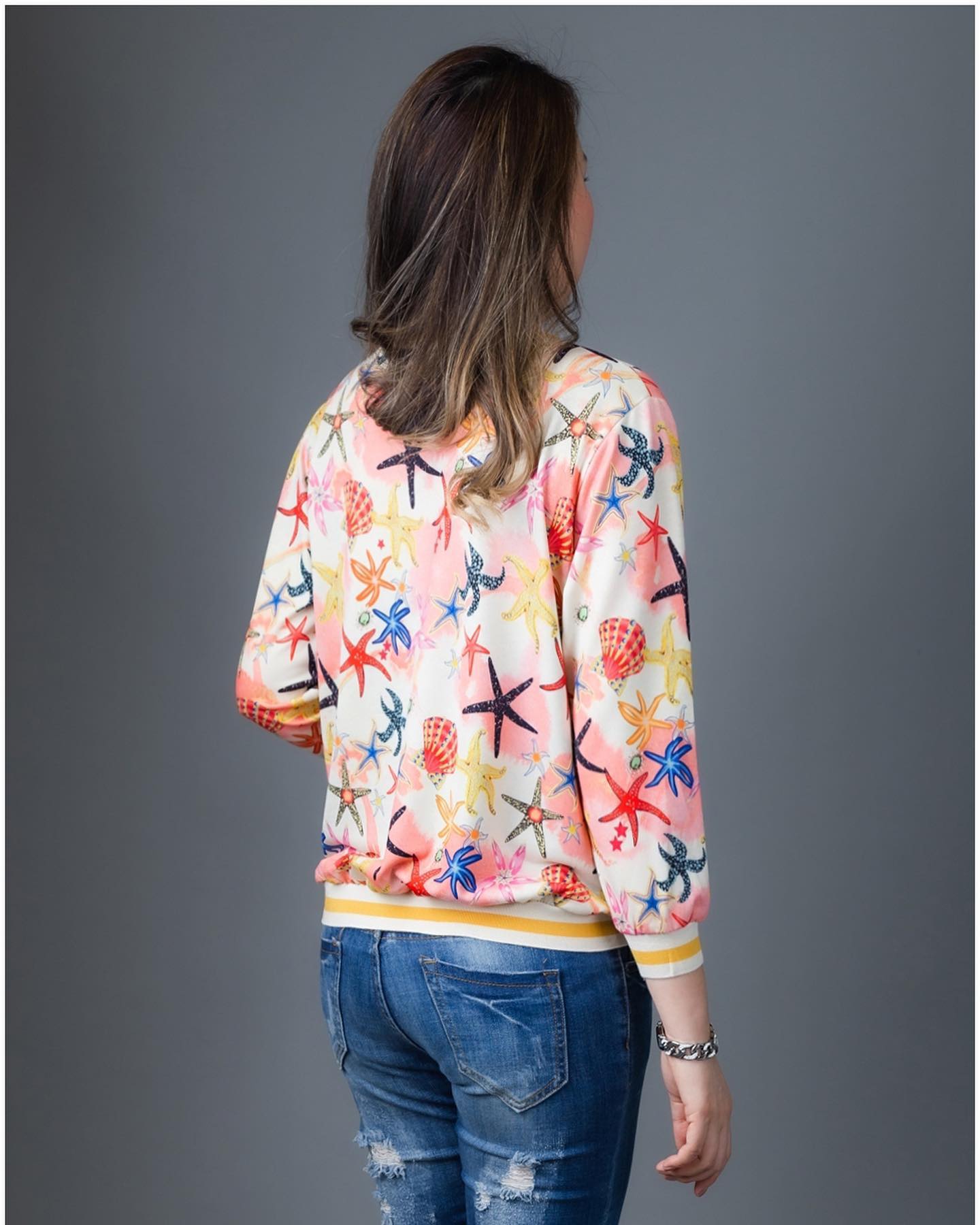 SaLe++ #Blueberry Nights B3672 เสื้อทีเชิ้ตแขนยาว GG ผ้าโพลีเอสเตอร์ผสมคอตต้อนเนื้อนุ่มยืดหยุ่นได้ดีเกรดพรีเมี่ยม ตัดเย็บสวยเนี้ยบสไตล์แบรนด์เนมสุดหรู ดีเทลพิมพ์ลายแบรนด์เนมสีคมชัดสวยเป๊ะ ♡เหมาะสำหรับสาวๆๆรอบอก(36-46)♡ ใส่สวยได้ทุกๆโอกาส หรู