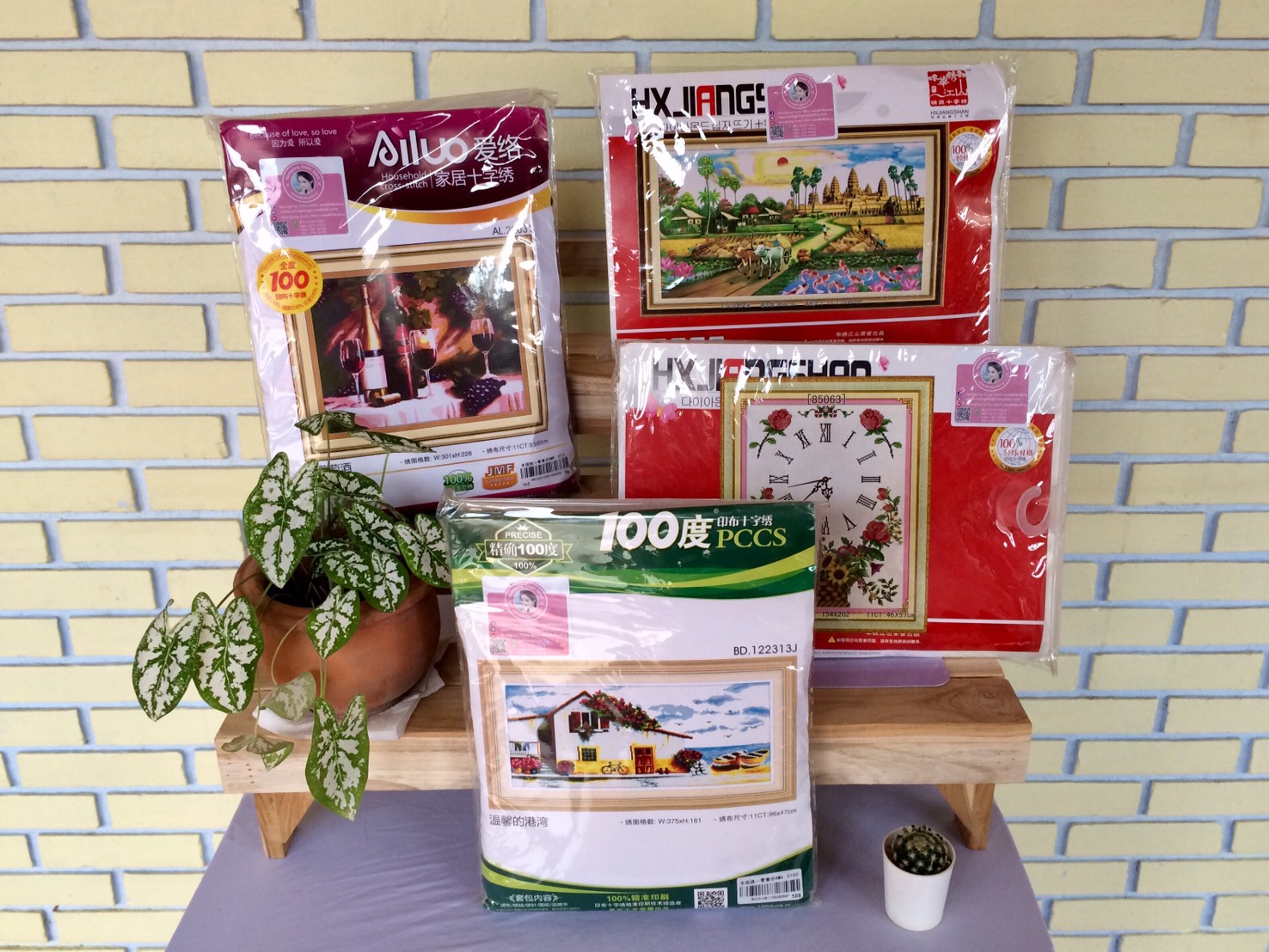 ปลาโลมา ชุดปักครอสติส พิมพ์ลาย ครอสติสจีน งานฝีมือทำที่บ้าน DIY