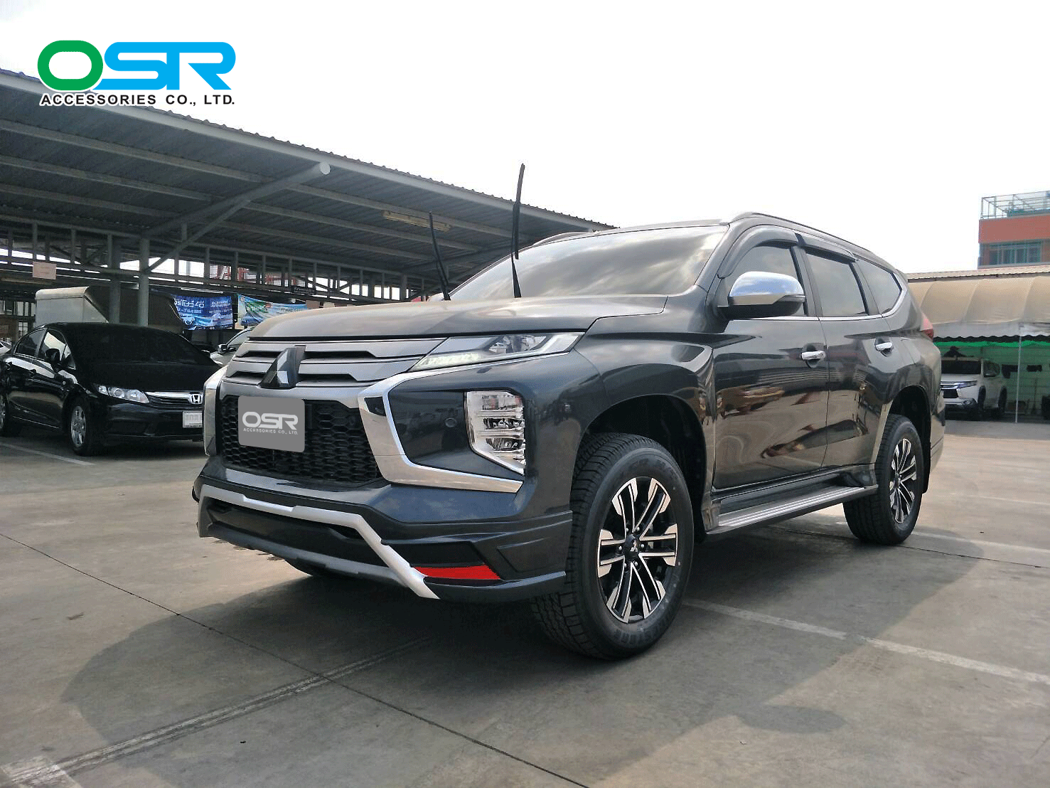 ชุดแต่งรถ-สเกิร์ต-อุปกรณ์แต่งรถ New Mitsubishi Pajero Sport 2020 ทรง AT By OSR