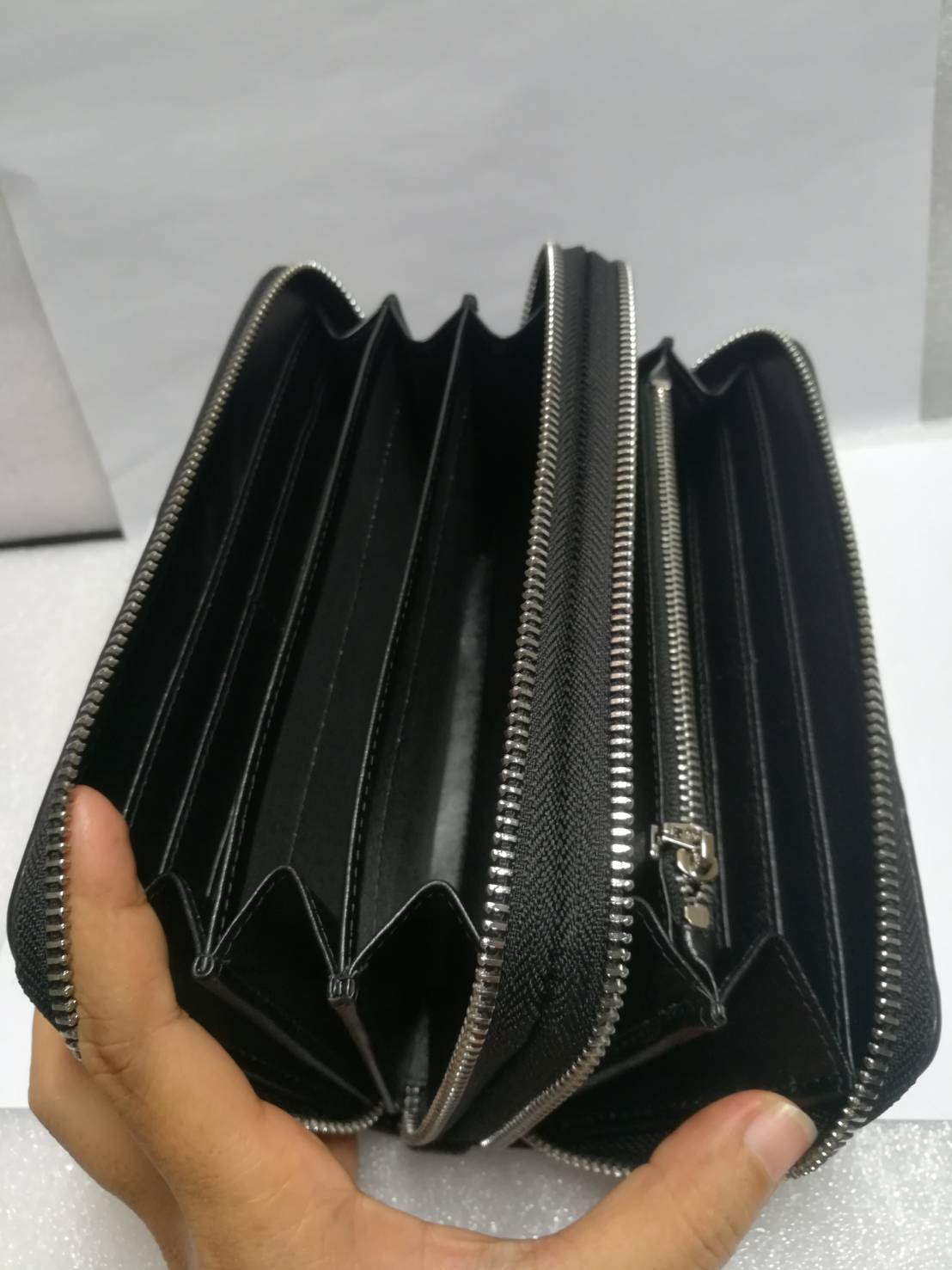 กระเป๋าหนังจระเข้แท้แบบซิปคู่(หนังกระดูกหัว)