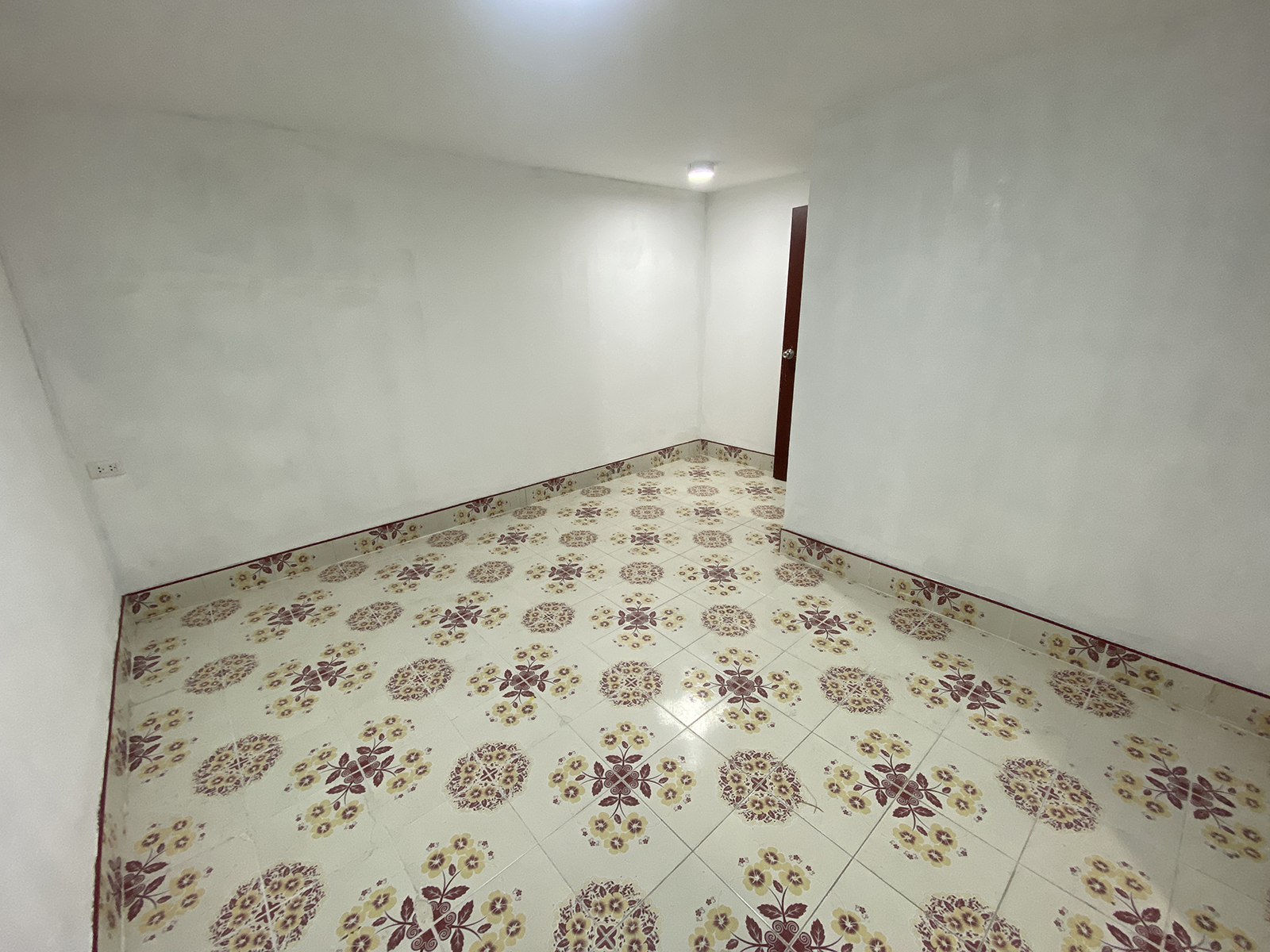 81588-ขายทาวน์เฮ้าส์ หมู่บ้านศิลาทอง เสม็ด ชลบุรี