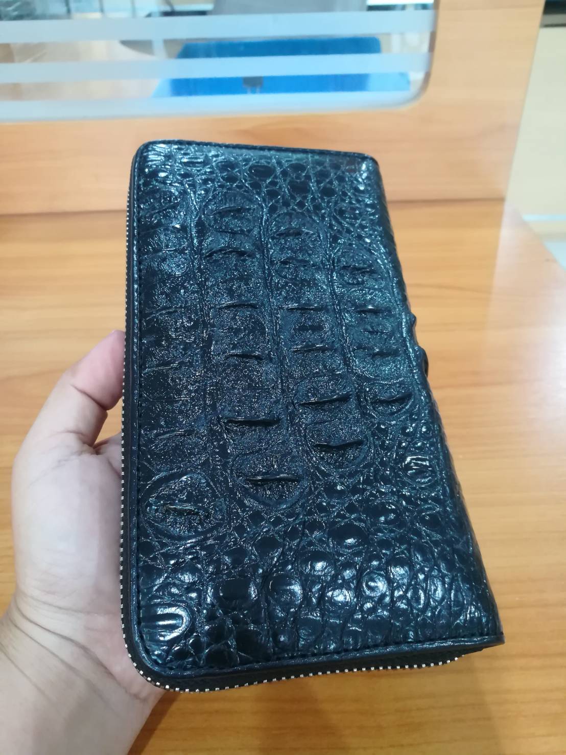 กระเป๋าหนังจระเข้แท้แบบซิปเดี่ยว(หนังกระดูกหัว)