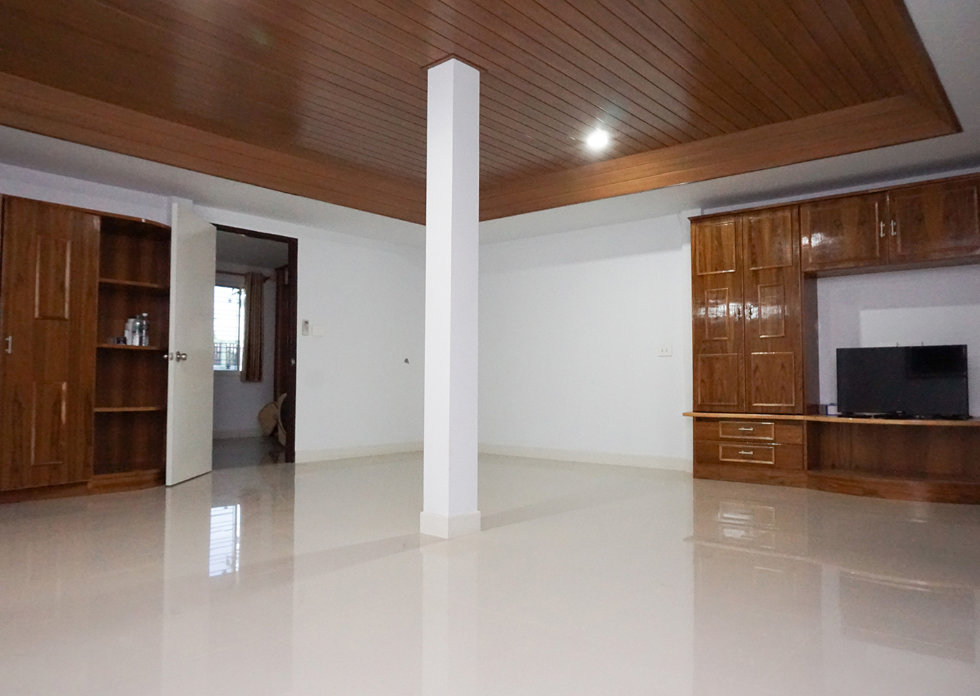 68373-ขายที่ดินพร้อมบ้าน ตำบลสามโก้ อำเภอสามโก้ อ่างทอง