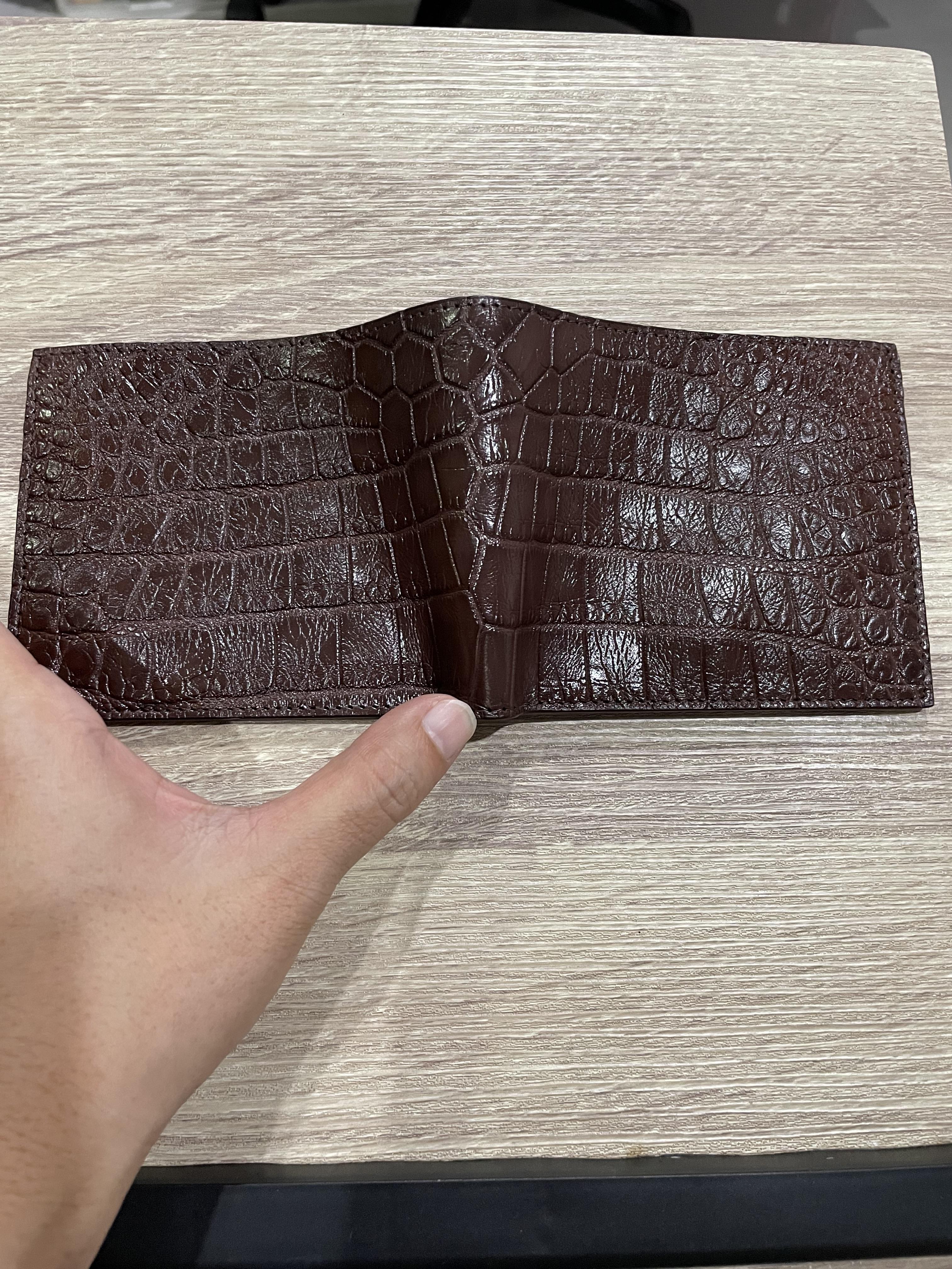 กระเป๋าหนังจระเข้แท้ หนังท้อง