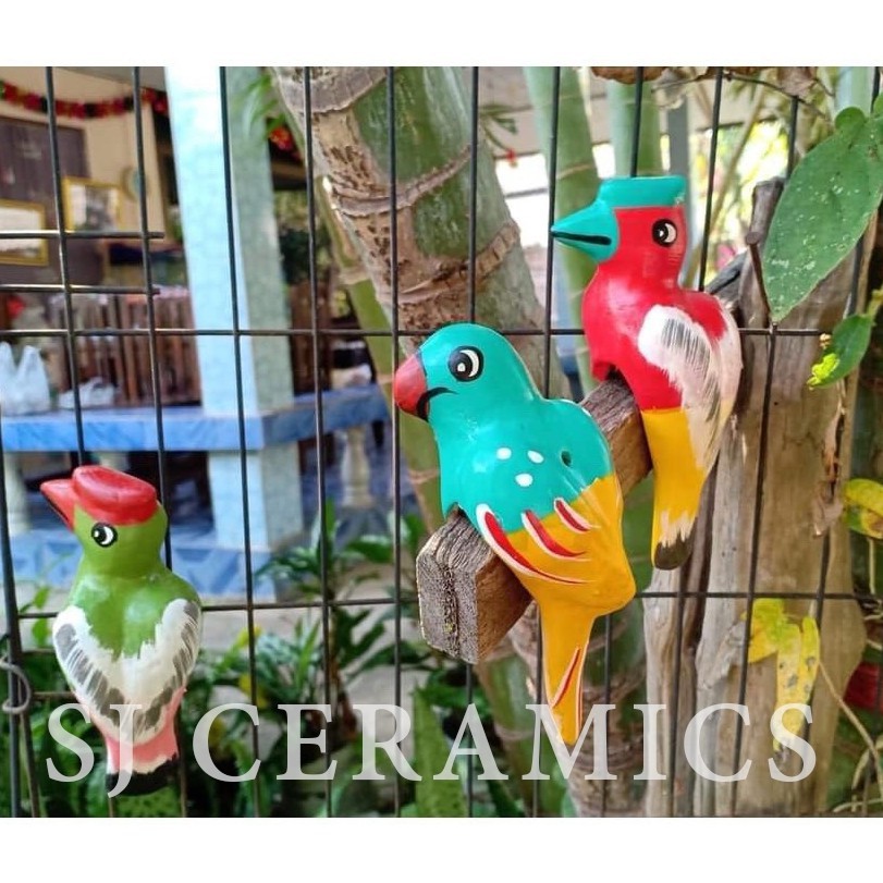 ตุ๊กตา เซรามิคนกแก้ว นกเงือก เซรามิคแต่งสวน คละสี ขนาดความสูง 12-14 ซม. ตุ๊กตาแต่งสวน นกเกาะ