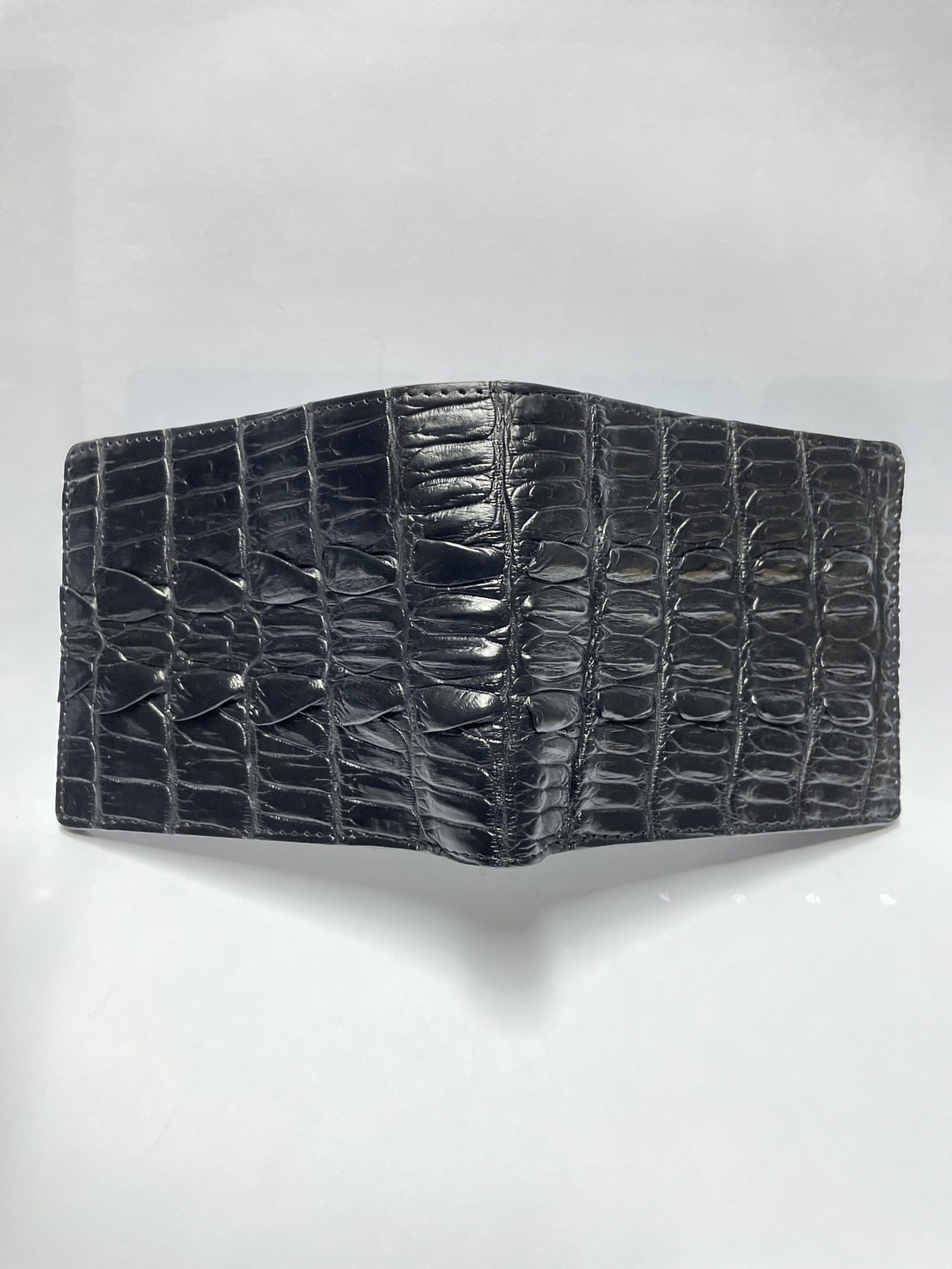 กระเป๋าหนังจระเข้แท้ (กระดูกหาง)