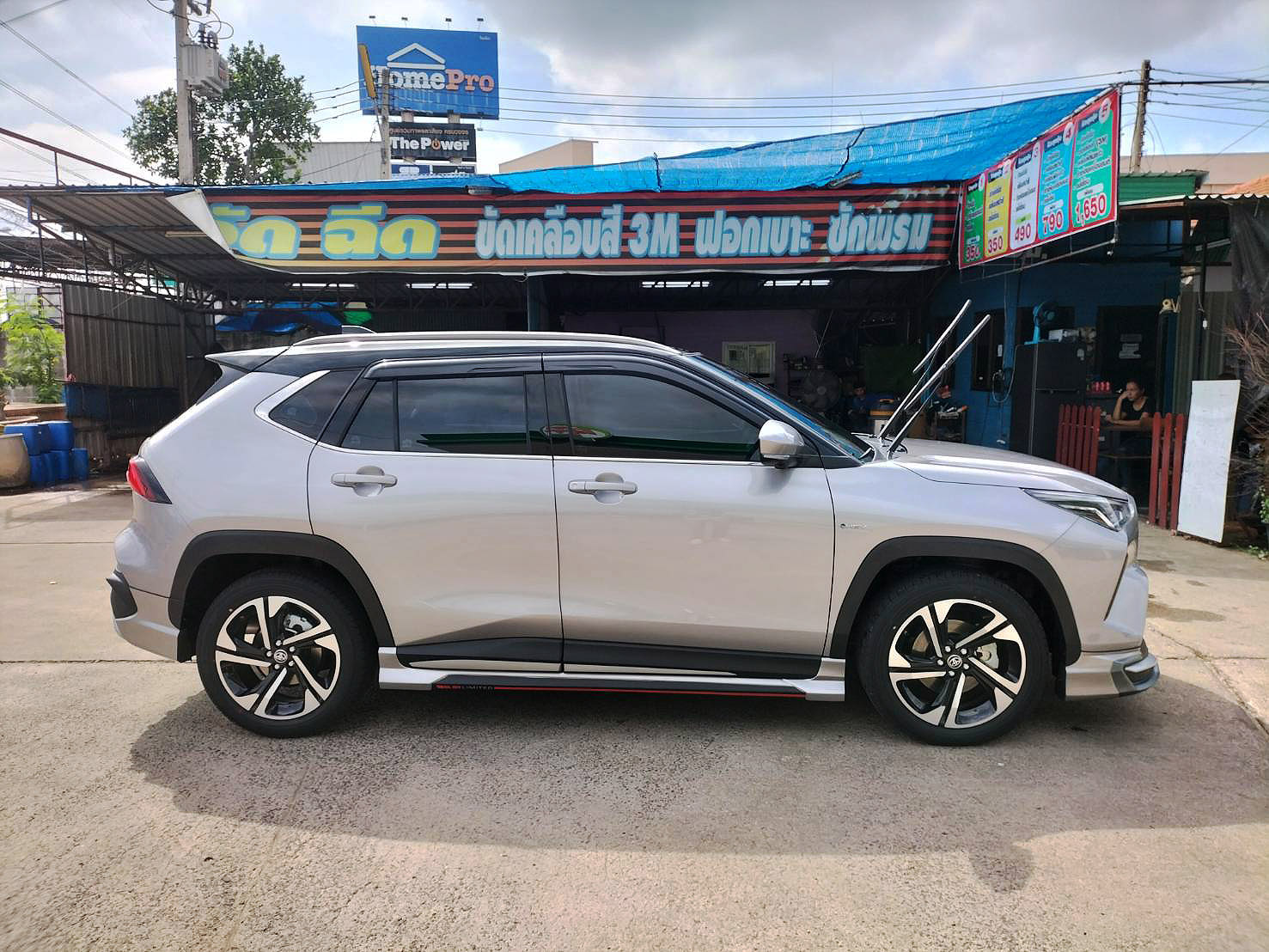 ชุดแต่งรถ-สเกิร์ต-อุปกรณ์แต่งรถ New Toyota Yaris Cross 2023-2024