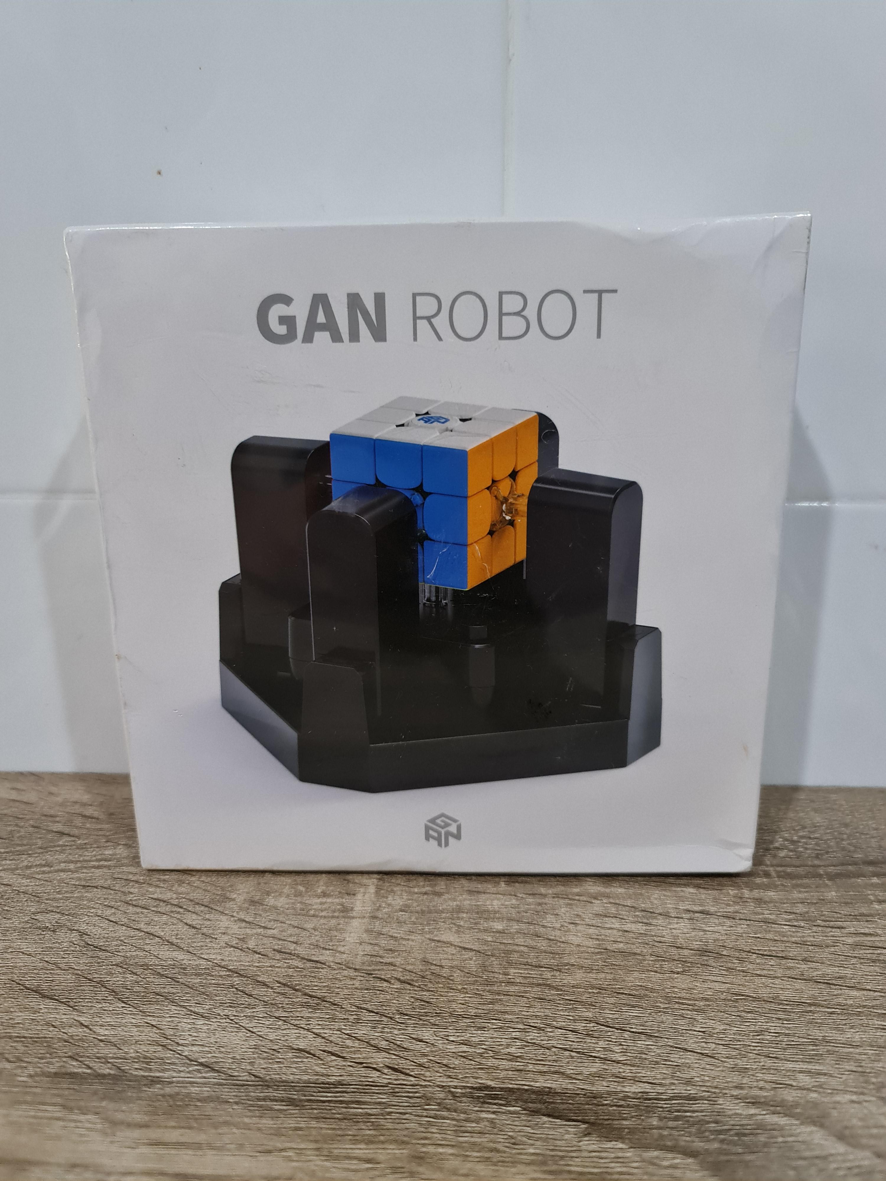 Gan Robot เครืองเล่นรูบิคอัจฉริยะ