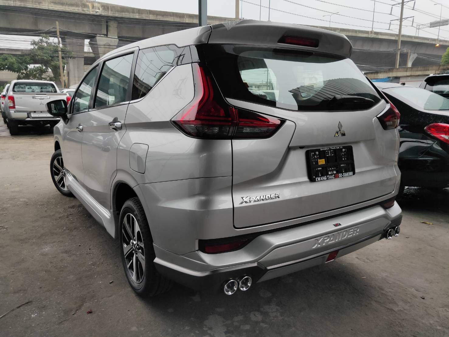 ชุดแต่งรถ-สเกิร์ต-อุปกรณ์แต่งรถ Mitsubishi Xpander ทรง SR-Limited By OSR