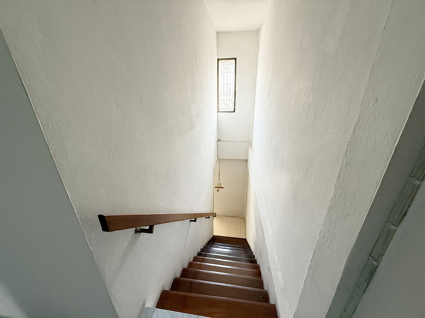 86372 ขายทาวน์เฮ้าส์ หมู่บ้านเดอะคันทรีเมืองใหม่2 เสม็ด เมืองชลบุรี