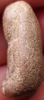 พระร่วงนั่ง เนื้อดิน กรุคลองกระเทียม สุพรรณบุรี