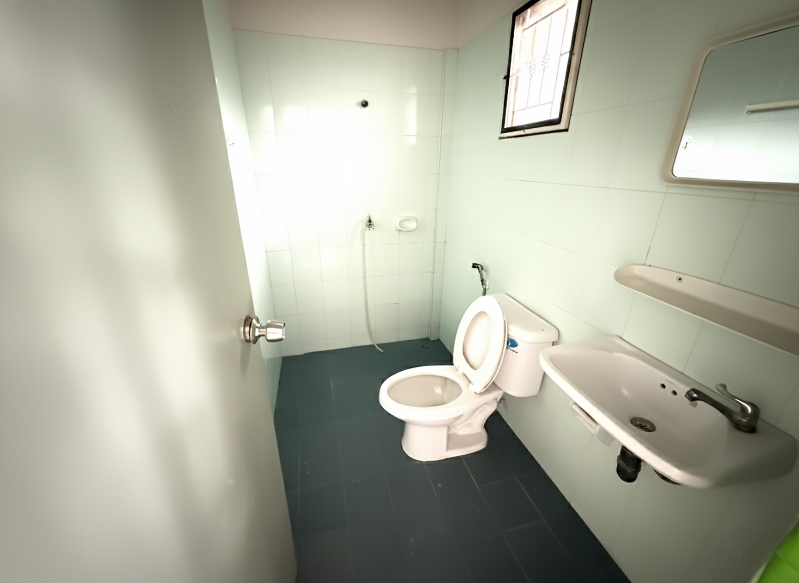 86372 ขายทาวน์เฮ้าส์ หมู่บ้านเดอะคันทรีเมืองใหม่2 เสม็ด เมืองชลบุรี