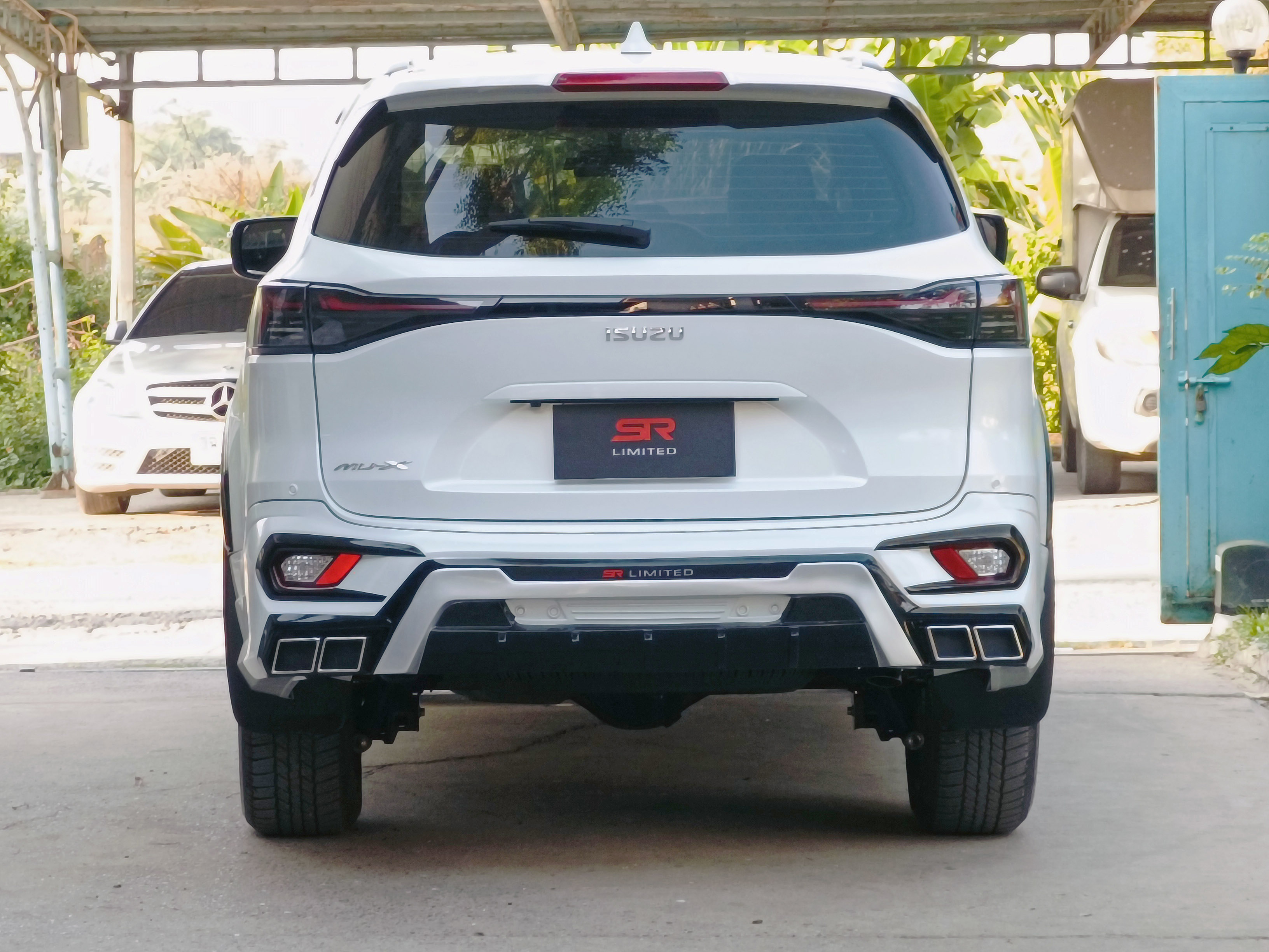 ชุดแต่งรถ All New Isuzu Mu-X 2024-2025 "SR-Limited"