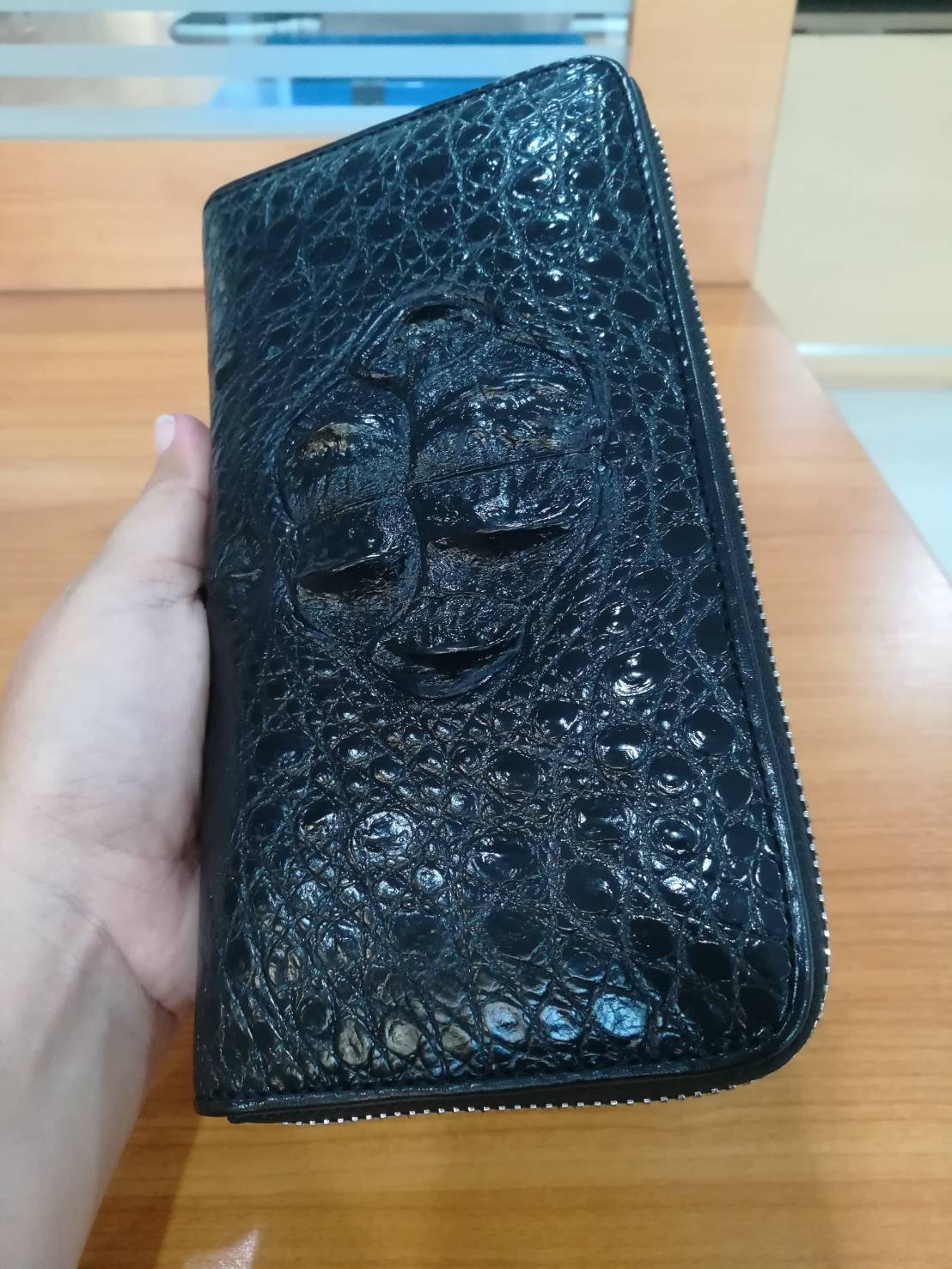 กระเป๋าหนังจระเข้แท้แบบซิปเดี่ยว(หนังกระดูกหัว)