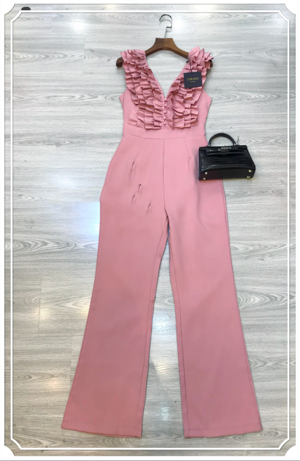 JS00105 จั๊มสูทขายาว จั๊มสูทออกงาน จั๊มสูทเกาหลี จั๊มสูทแขนกุด จั๊มสูทแฟชั่น จั๊มสูท (สีชมพู)