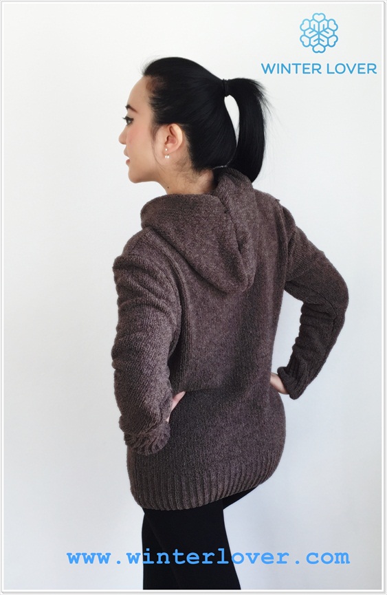 เสื้อกันหนาวคนอ้วนสีน้ำตาล