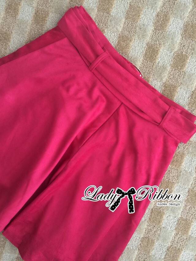 SALE++D7607**อก40**เซ็ตเสื้อสเวตเตอร์ปักลายเชอร์รี่และกระโปรงคาดเข็มขัด ตัวเสื้อเก๋มาก เป็นสเวตเตอร์ปักลายเชอร์รี่ไว้ใส่หน้าหนาวอากาศเย็นสบาย มาพร้อมกระโปรงทรงบานนิดๆ ประดับเข็มขัดที่เอว เนื้อผ้า เสื้อ Knit 100% ปักลายละเอียดเเน่น กระโปรง Polyester 100% ซ