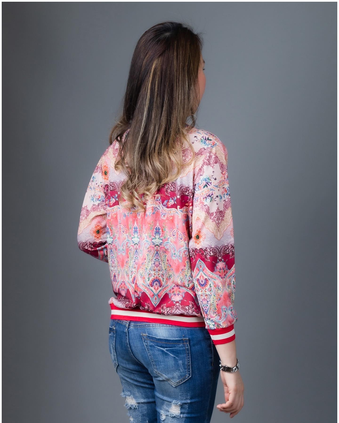 SaLe++ #Blueberry Nights B3672 เสื้อทีเชิ้ตแขนยาว GG ผ้าโพลีเอสเตอร์ผสมคอตต้อนเนื้อนุ่มยืดหยุ่นได้ดีเกรดพรีเมี่ยม ตัดเย็บสวยเนี้ยบสไตล์แบรนด์เนมสุดหรู ดีเทลพิมพ์ลายแบรนด์เนมสีคมชัดสวยเป๊ะ ♡เหมาะสำหรับสาวๆๆรอบอก(36-46)♡ ใส่สวยได้ทุกๆโอกาส หรู