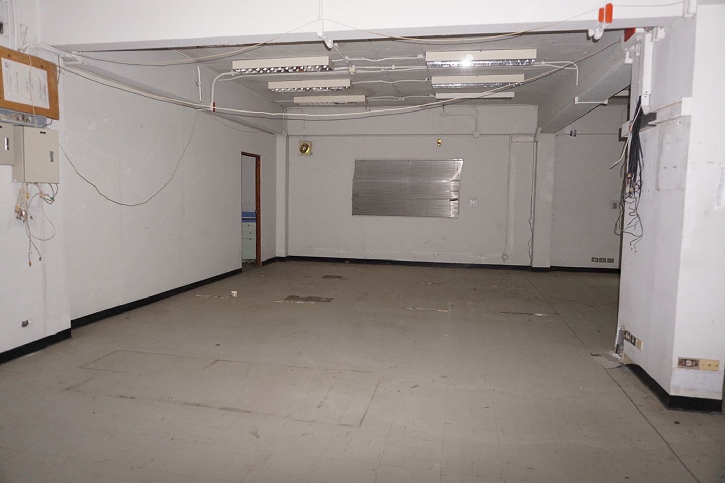 83460-ขายที่ดินพร้อมอาคารสำนักงาน ถนนโรจนะ ซอยวัดคานหาม อยุธยา