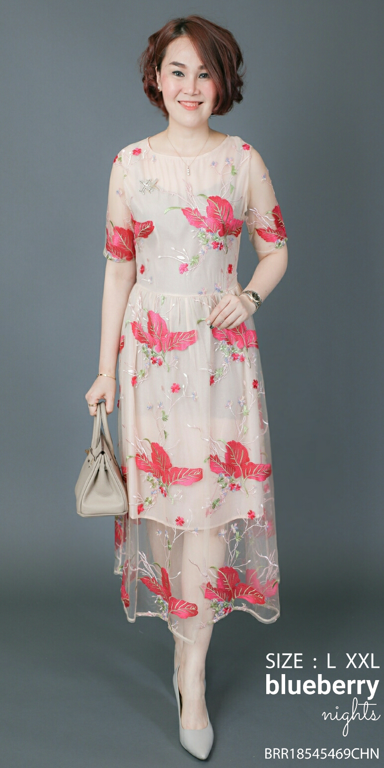 Sale++Blueberry Nights**12843**พรีเมี่ยมคลาสสิคแม็กซี่เดรสปักดิ้นสีลายดอกไม้ คอลเลคชั่นสุดหรู PREMIUM CLASSIC MAXI-DRESS WITH EMBROIDERY LUXURY COLLECTION BLUEBERRY-NIGHTS ผ้าตาข่ายอิตาลีเนื้อนุ่มปักลายดอกไม้เกรดพรีเมี่ยมอย่างดีพริ้วสวยใส่สบายค่ะ แพทเทิร์