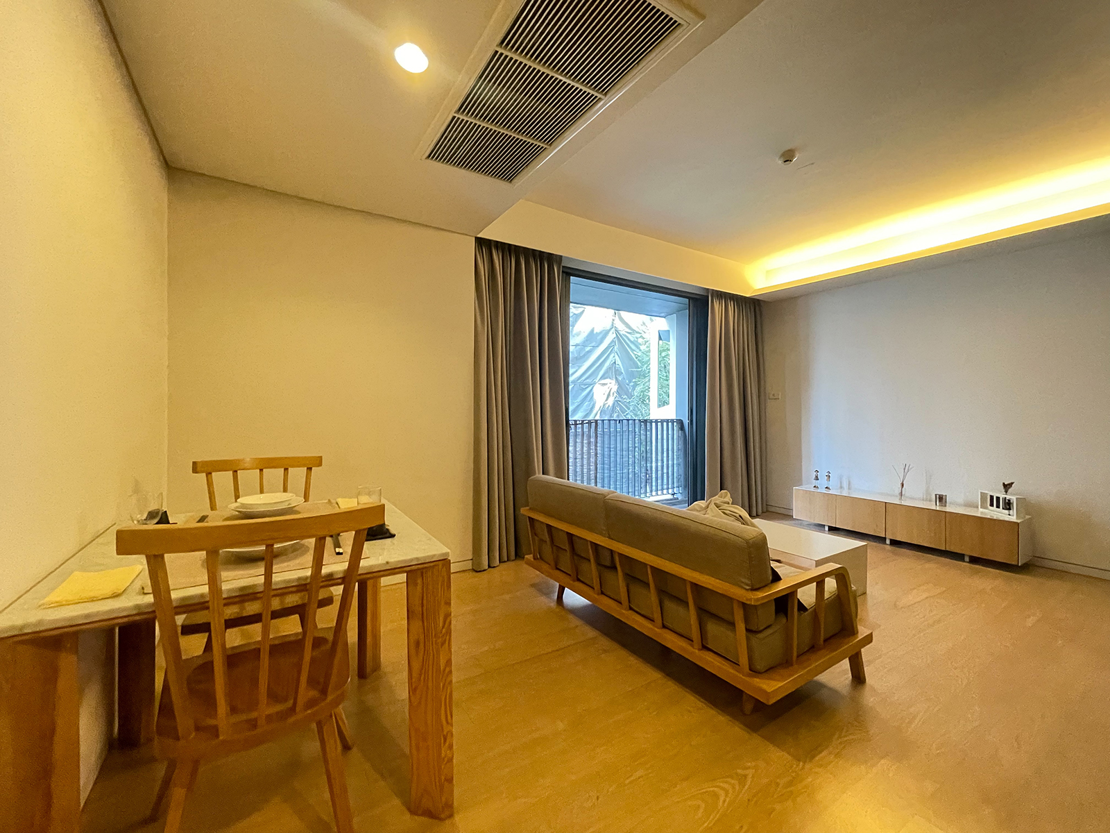 83453-คอนโดให้เช่า Siamese Gioia ไซมิส จอยญ่า วัฒนา กรุงเทพ