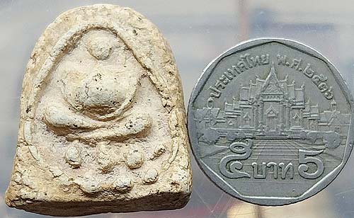 พระกรุวัดเงินคลองเตย กทม. พิมพ์สังกัจจายน์มีหู เนื้อผง