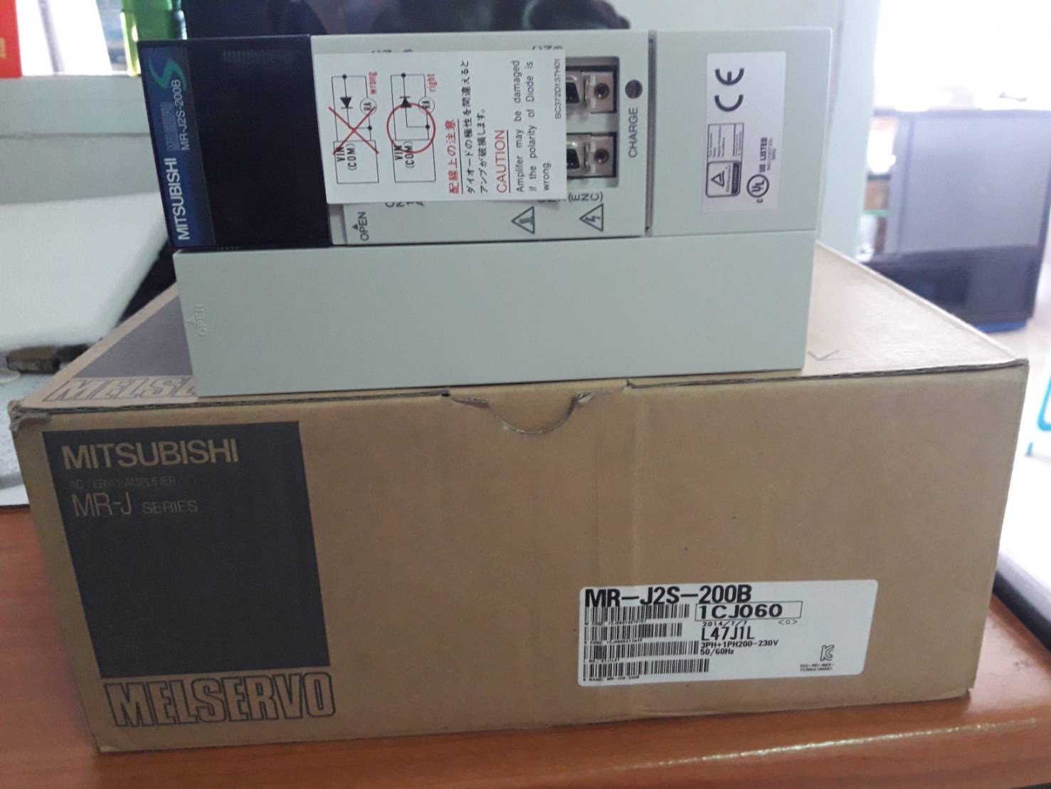 MR-J2S-200B