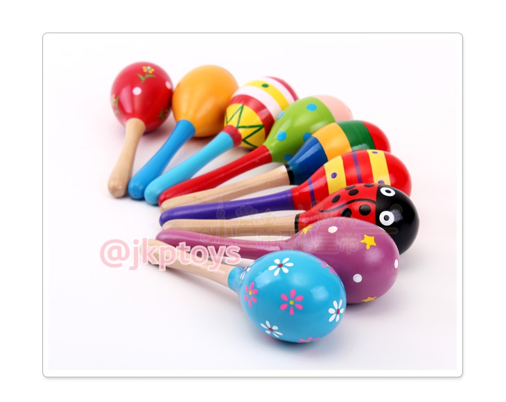 ลูกเเซ็กไม้ทำจากไม้เป็นเครื่องดนตรีใช้ประกอบเพื่อเข้าจังหวะ