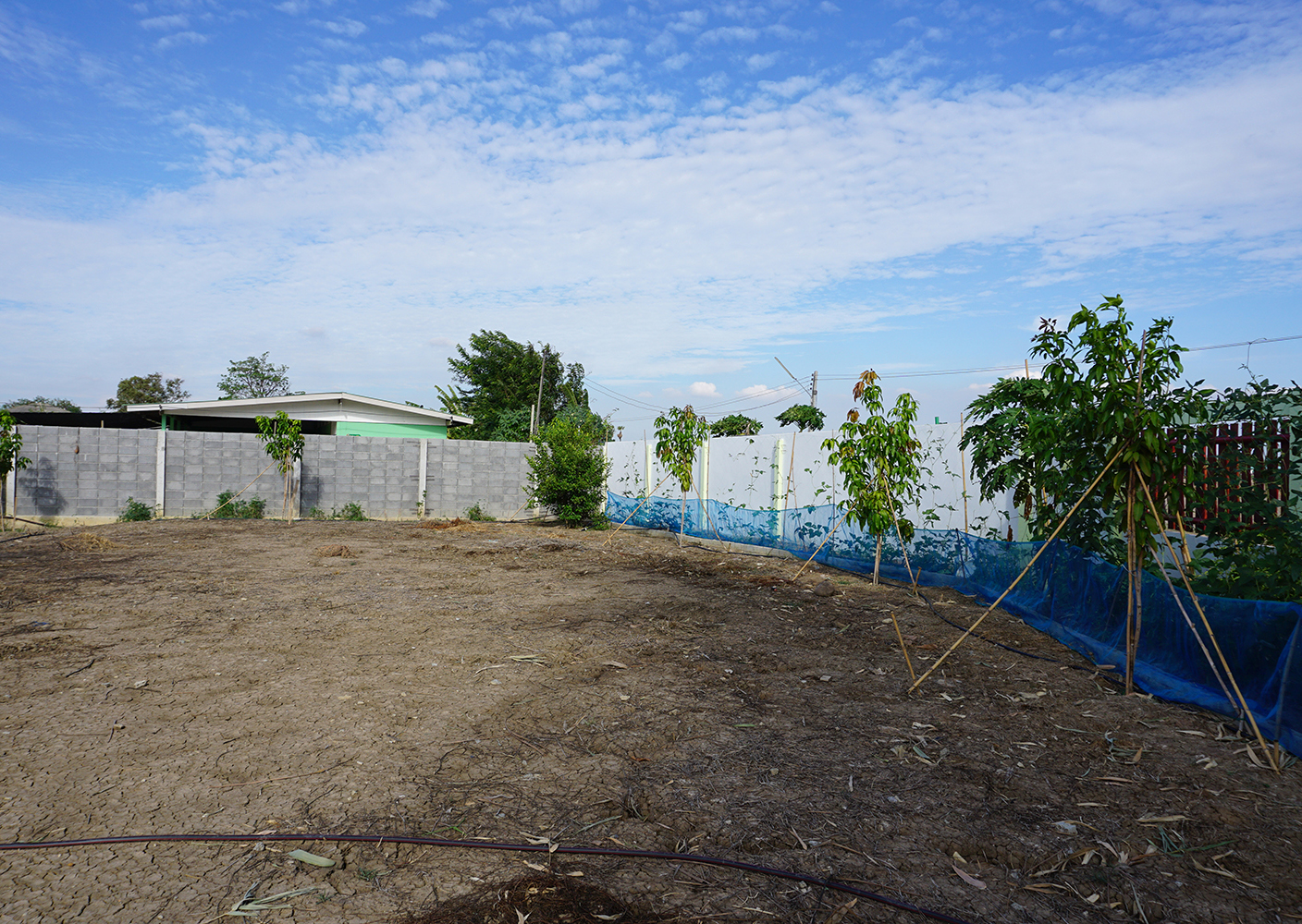 68373-ขายที่ดินพร้อมบ้าน ตำบลสามโก้ อำเภอสามโก้ อ่างทอง