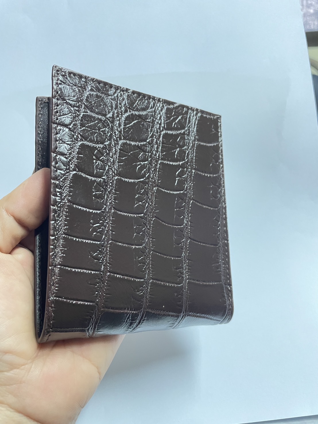 กระเป๋าหนังจระเข้แท้ หนังท้อง