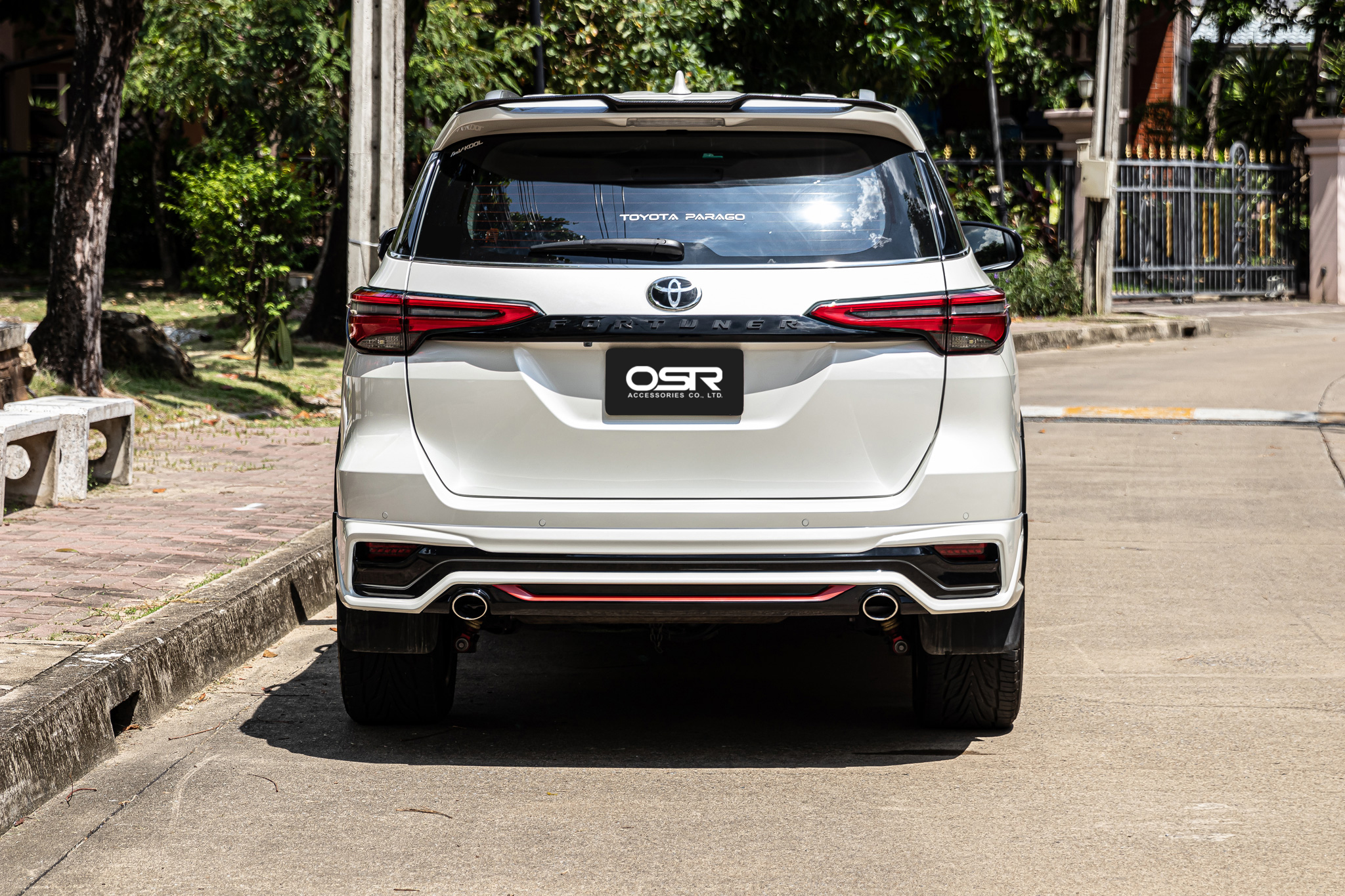 ชุดแต่งรถ-สเกิร์ต-อุปกรณ์แต่งรถ Toyota Fortuner 2020 รุ่นมาตรฐาน (Facelift) ทรง Fair FD-4S