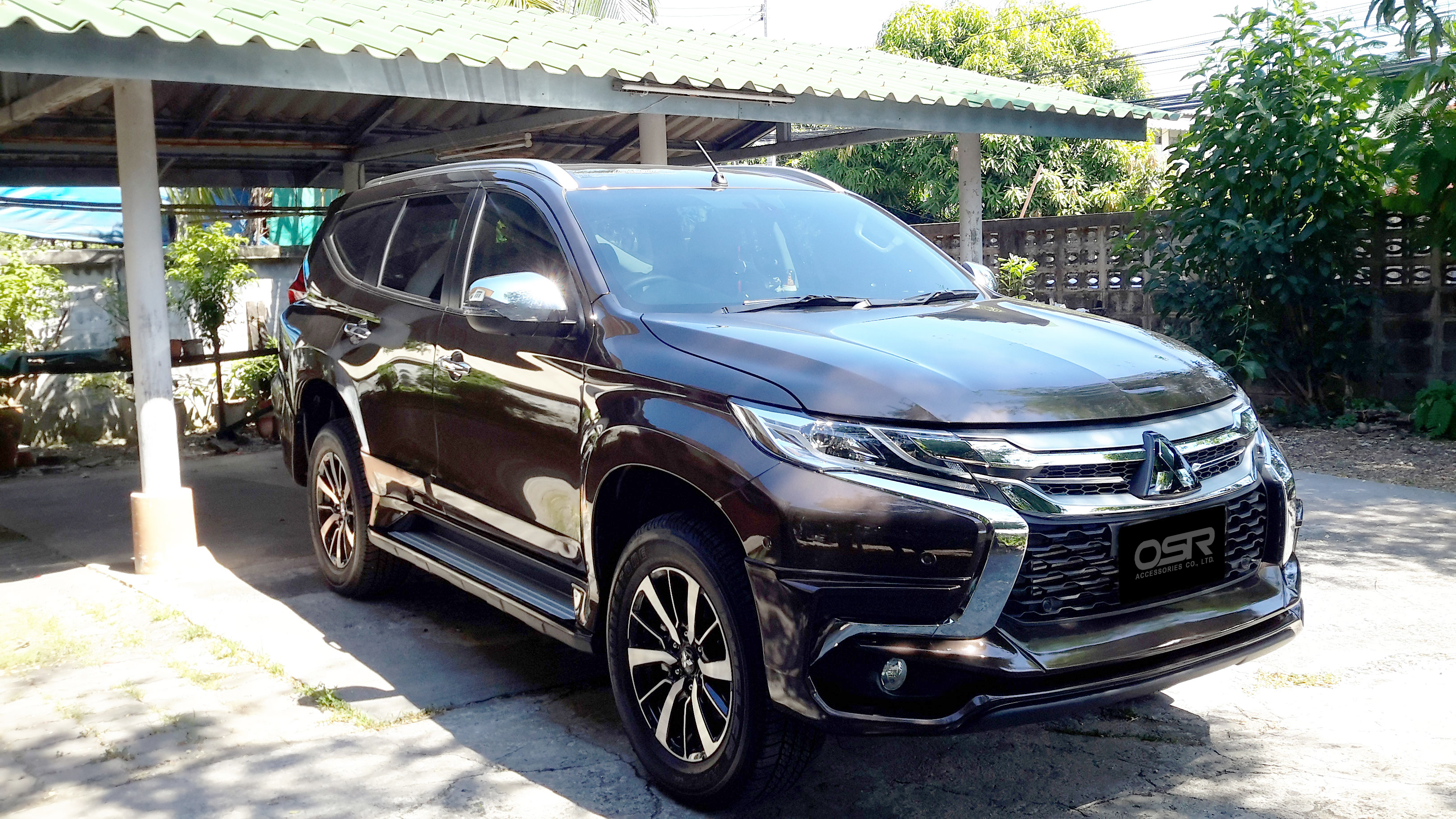 ชุดแต่งรถ สเกิร์ต-สปอยเลอร์ Pajero Sport 2016 ทรง J-TECK by OSR