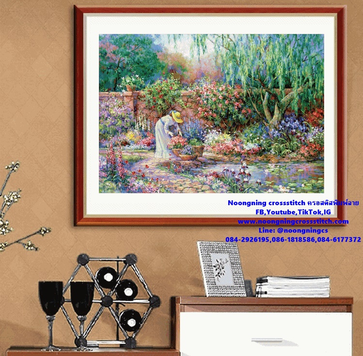 ผู้หญิงในสวนดอกไม้ ชุดปักครอสติช พิมพ์ลาย ครอสติสจีน งานฝีมือ DIY