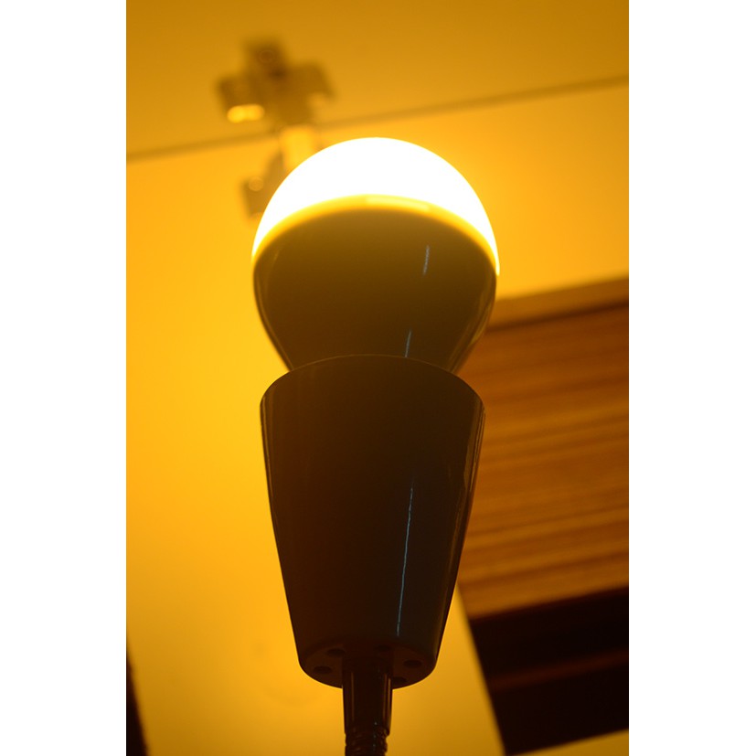 หลอดไฟไล่ยุง LED 10w IWACHI มอก. ใช้กับไฟบ้าน แสงไฟสีเหลืองเข้ม กินไฟน้อย สำหรับไล่ยุงและแมลง ไม่ให้บินบริเวณแสงไฟ