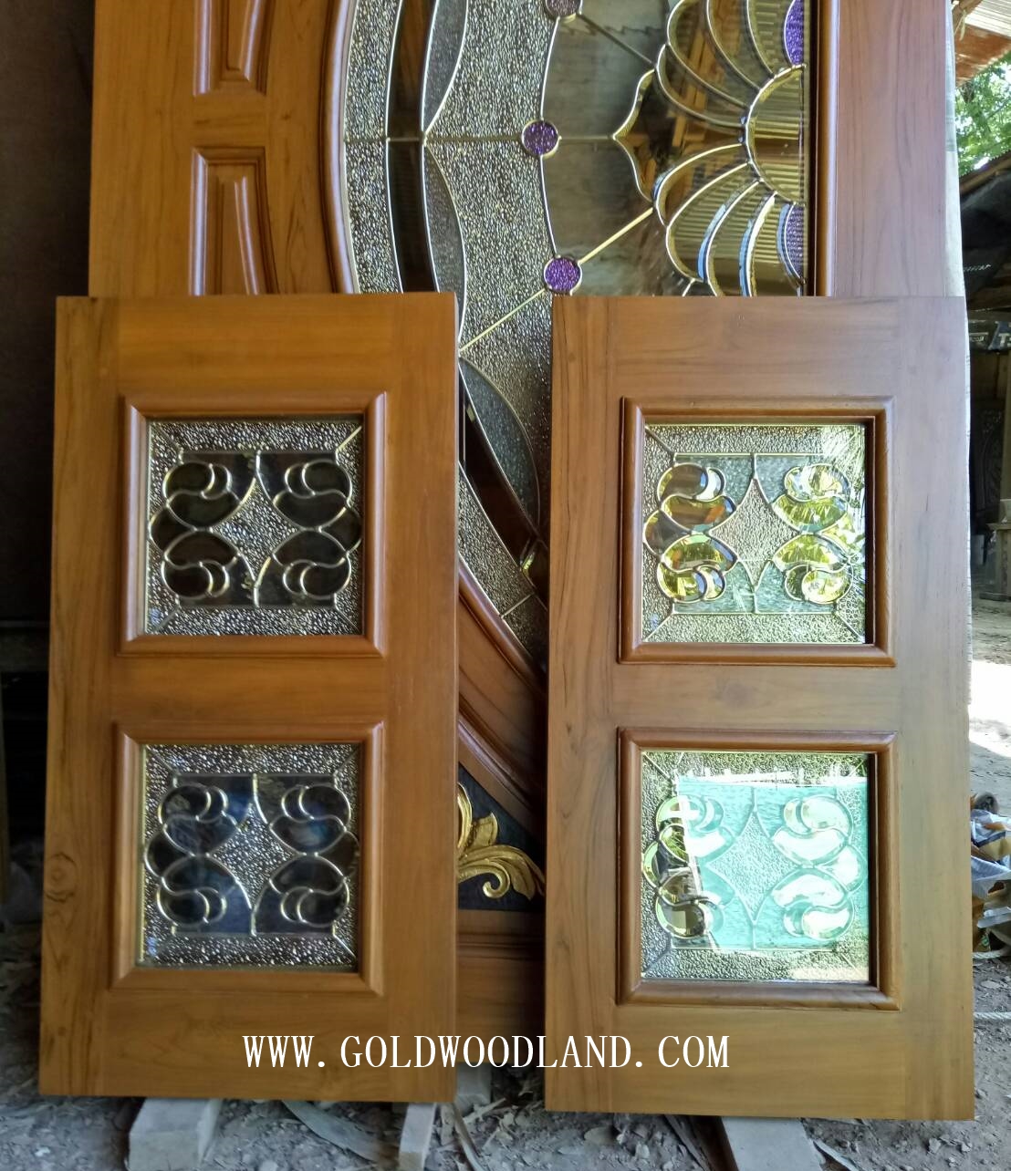 ประตูไม้สักกระจกนิรภัยบานเลื่อน GBBB - 10 (คลิกรายละเอียดที่รูป)