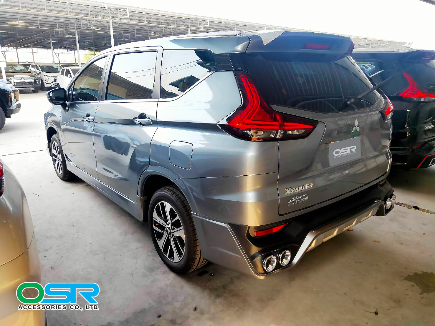 ชุดแต่งรถ-สเกิร์ต-อุปกรณ์แต่งรถ Mitsubishi Xpander ทรง IDEO By OSR