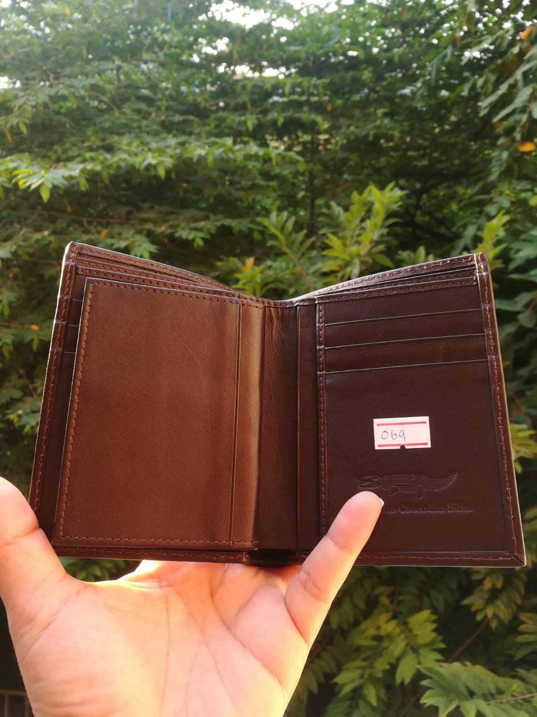 กระเป๋าหนังจระเข้แท้ทรงตั้ง หนังท้อง