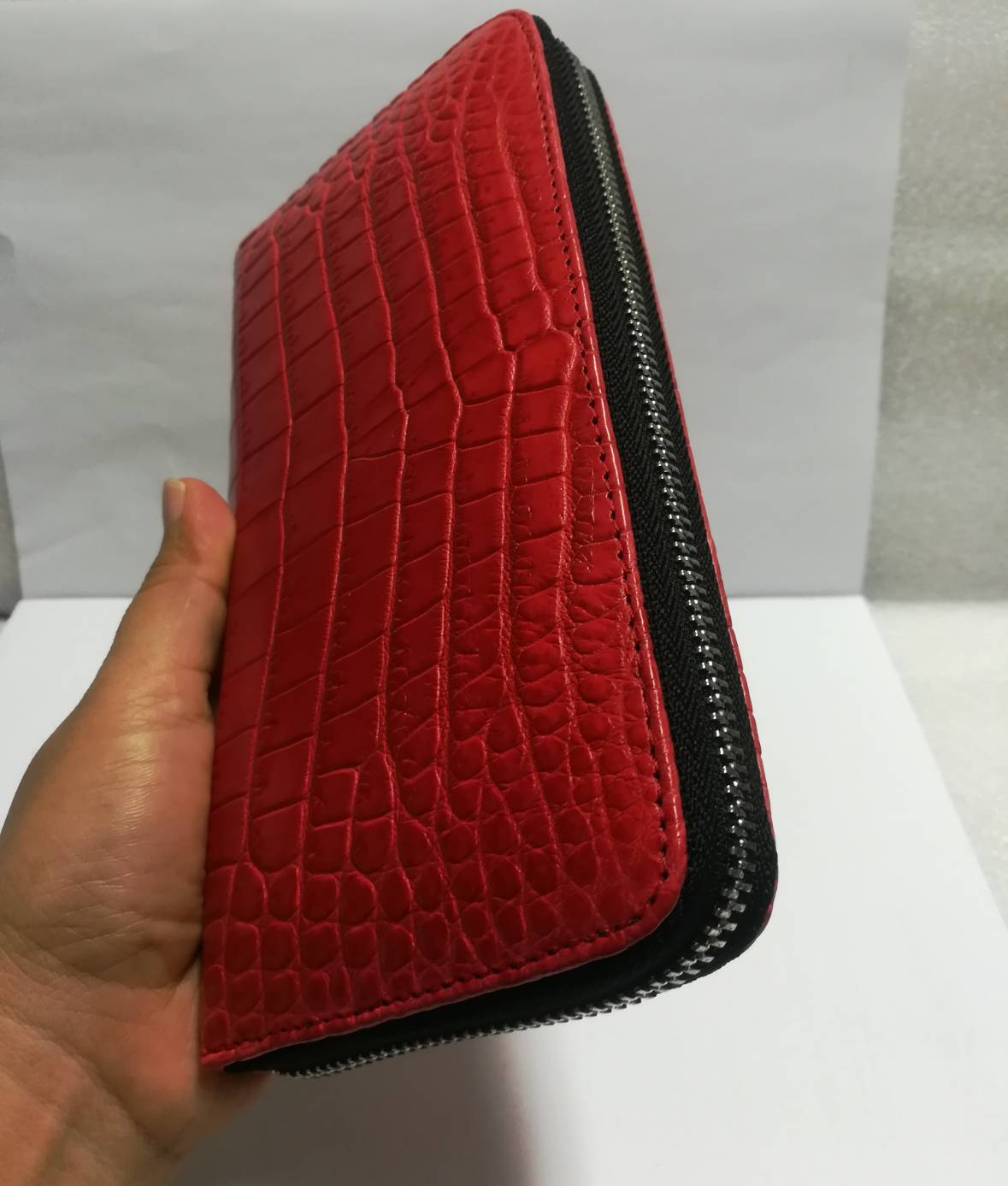 กระเป๋าหนังจระเข้แท้แบบซิปเดี่ยว(หนังท้อง)