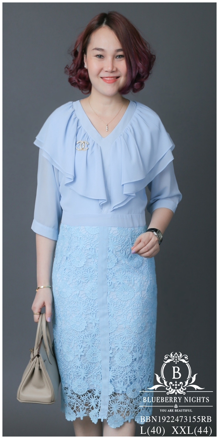 SaLe++13393**เดรสผ้าลูกไม้อิตาลีมิกซ์ผ้าชีฟองเกรดพรีเมี่ยมนำเข้าอย่างดี ดีเทลช่วงบนผ้าชีฟองสีพื้นคอระบายสวยเก๋ ช่วงล่างผ้าลูกไม้เนื้อผ้าใส่สบายไม่ระคายเคืองผิว มีซับในทั้งตัว มีซิปหลังยาว สำเนา