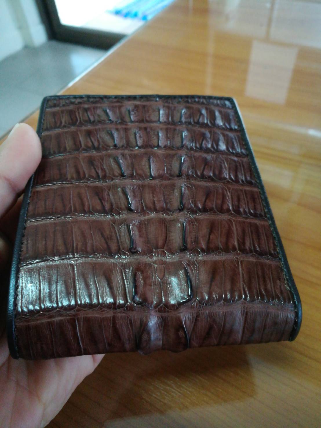 กระเป๋าหนังจระเข้แท้(กระดูกหาง)
