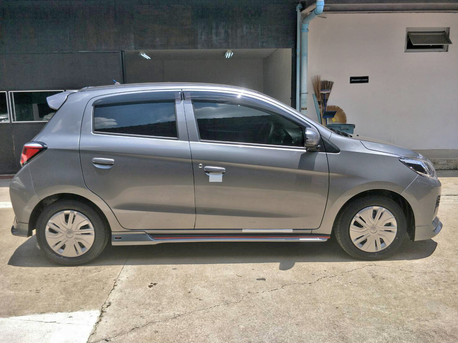 ชุดแต่งรถ สเกิร์ต-สปอยเลอร์ New Mitsubishi Mirage 2020 ทรง SR-Limited By OSR