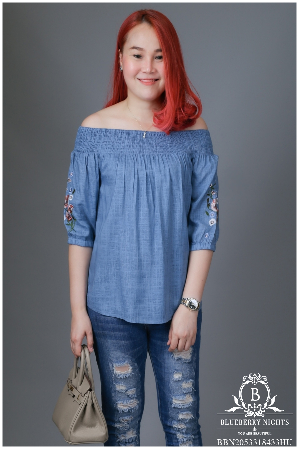 SaLe++#Blueberry Nights B3436**พรีเมี่ยมเสื้อทีเชิ้ต 2-สไตล์ คอตต้อนเบลนด์สีพื้นปักลายคลาสสิค คอลเลคชั่นสุดหรู สไตล์บลูเบอร์รี่ไนท์ ผ้าคอตต้อนผสมลินินเกรดพรีเมี่ยม ผ้าเนื้อดีมากสัมผัสนุ่มเบาใส่สบายค่ะ แพทเทิร์นเสื้อทีเชิ้ตคอยางยืดอิลาสติก ใส่ได้2สไตล์ แบบ