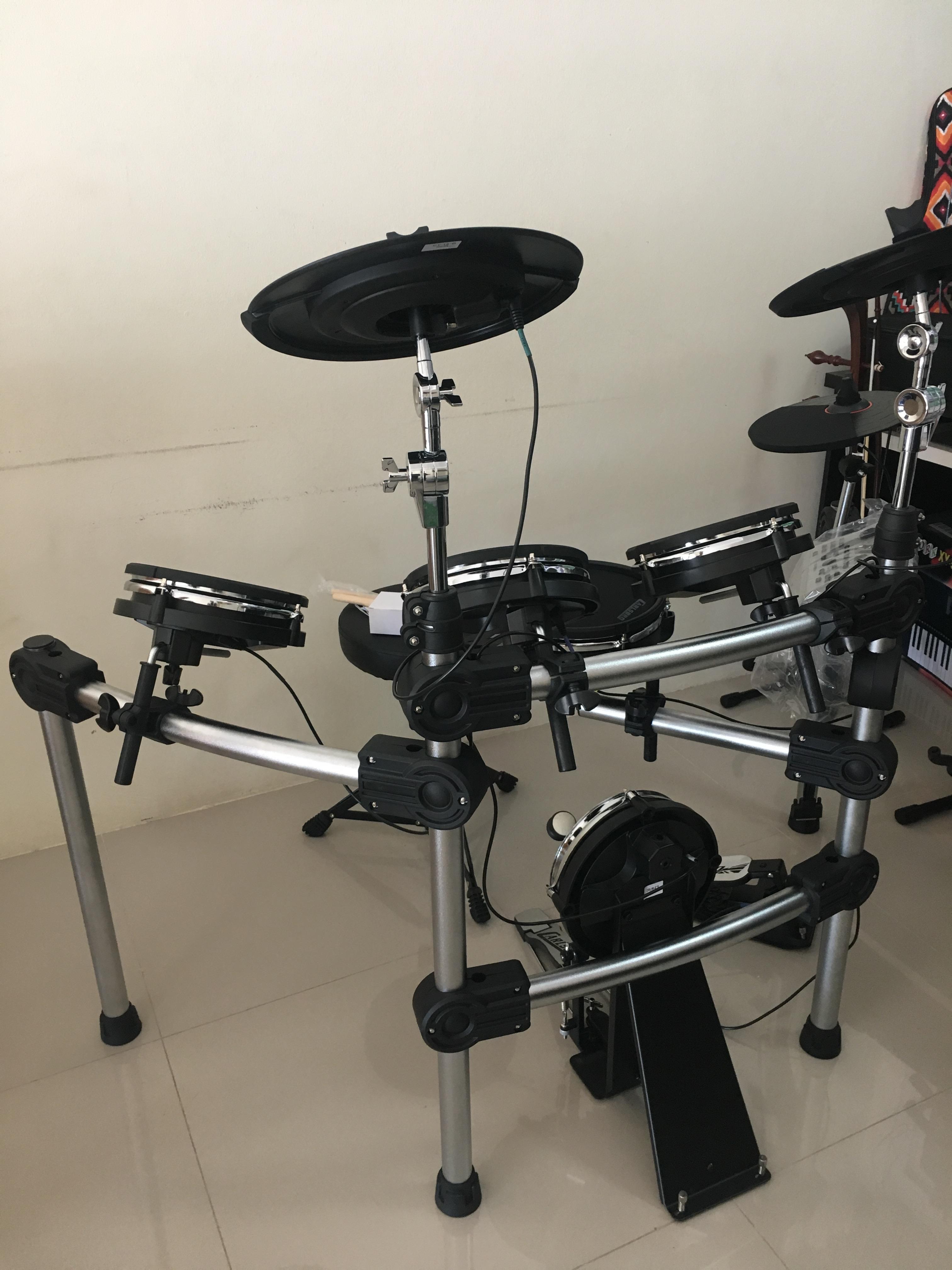 กลองไฟฟ้า Carlsbro csd 500 ราคา 19,000 สนใจรายละเอียด โทร.086-2032849 Line:@bdc_music